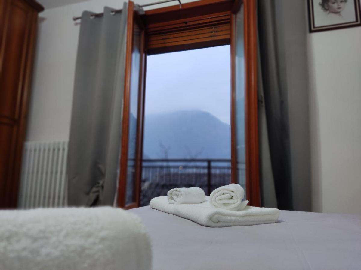 Casa Vacanza Il Corbetto Di Michela & Matteo Locana エクステリア 写真
